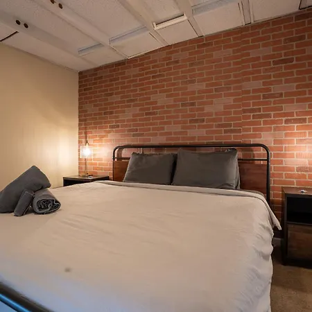 Swepson Guesthouse King Sleep42 15Br 10Ba 22Beds-2